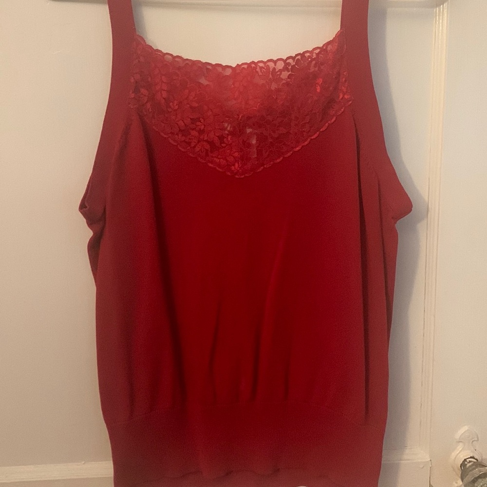 Dress barn size large red tank with lace trim